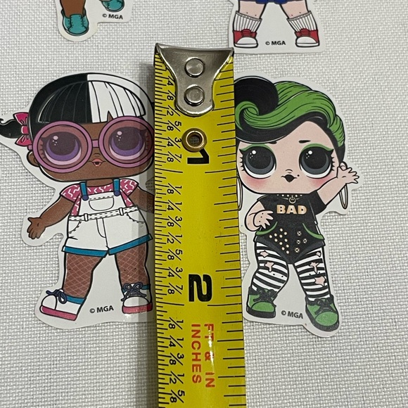 Lot of 18 2” LOL Surprise Doll window mirror clings excellent condition - Picture 2 of 2